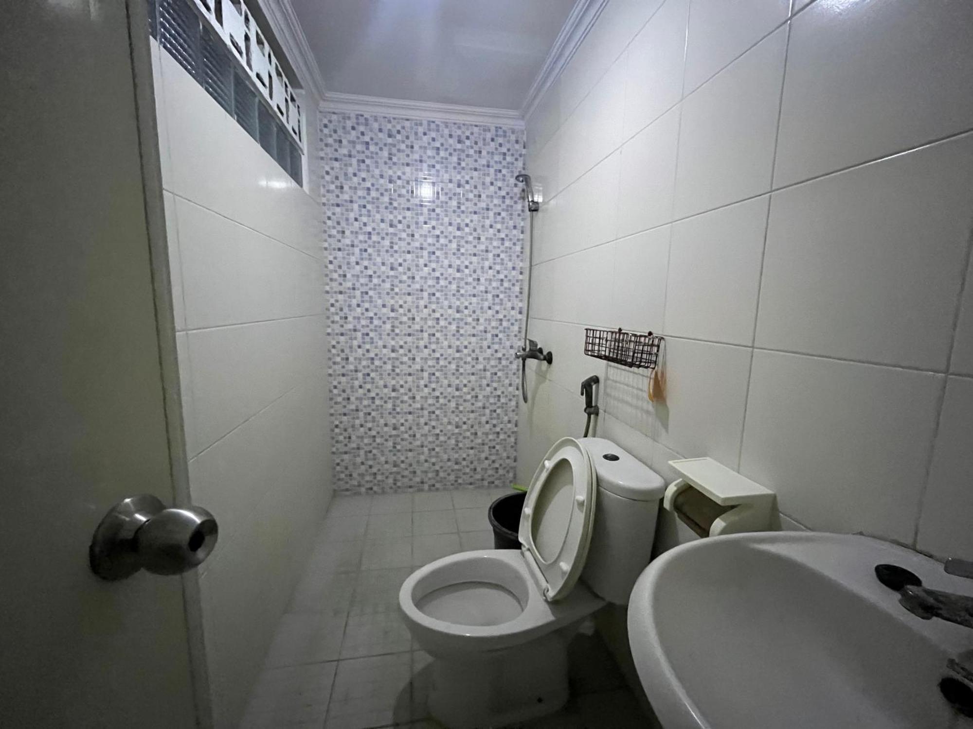 Spot On 94142 Al Fatih Residence Syariah 2 Jakarta Exteriör bild