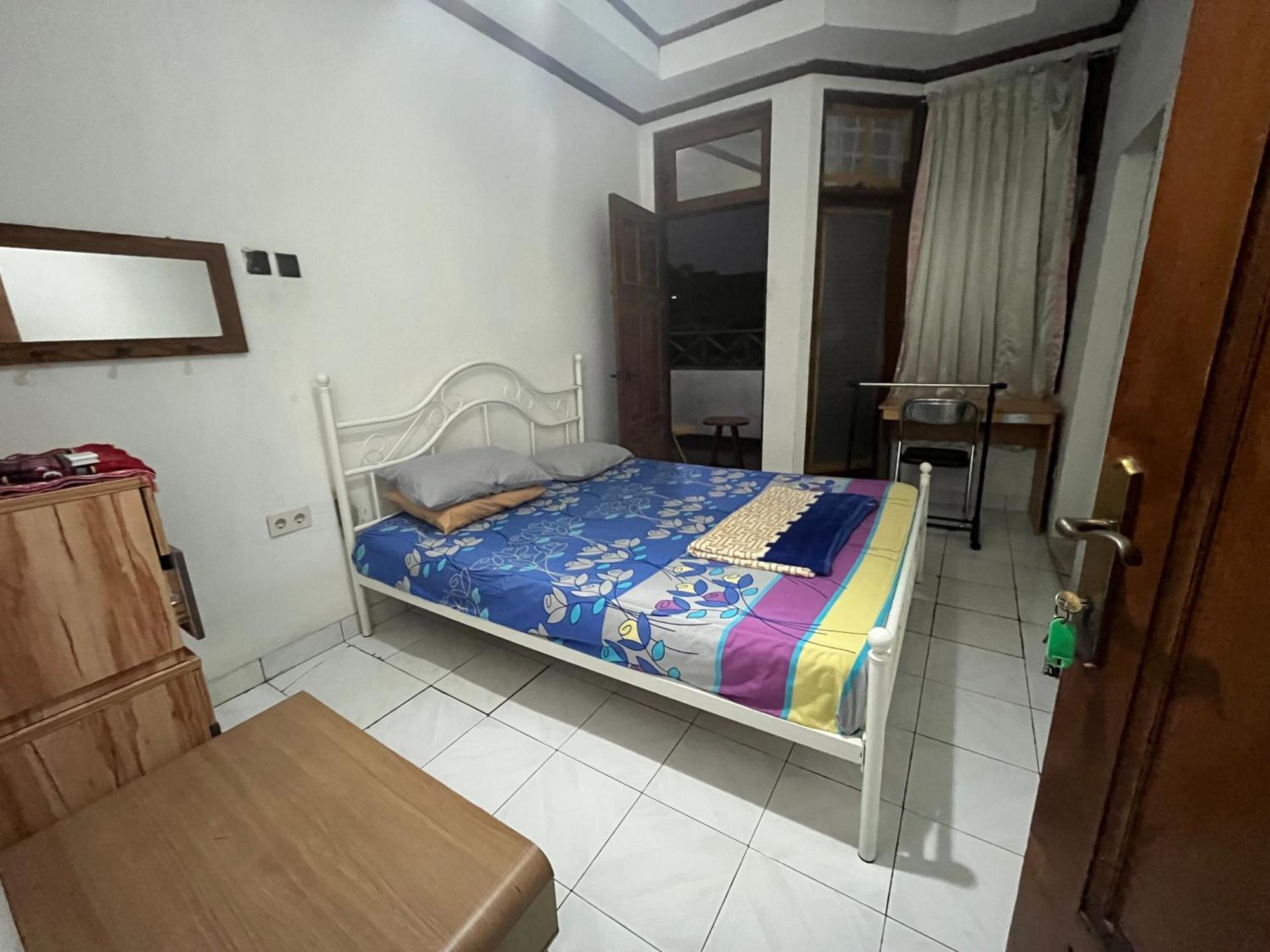 Spot On 94142 Al Fatih Residence Syariah 2 Jakarta Exteriör bild