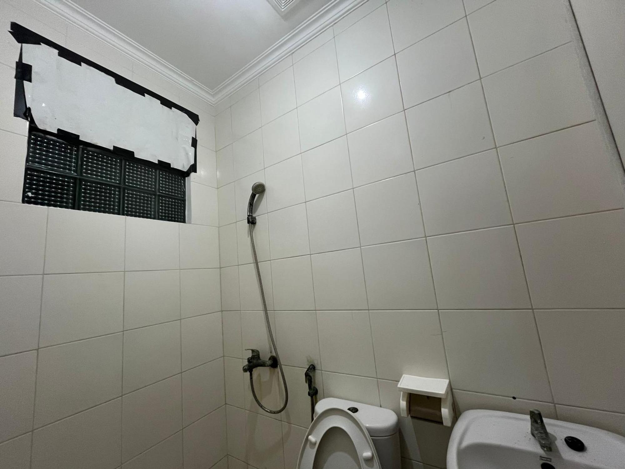 Spot On 94142 Al Fatih Residence Syariah 2 Jakarta Exteriör bild